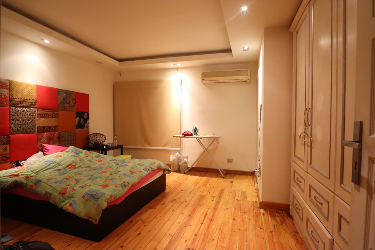 Charming 2-Bedroom Apartment in Maadi - 200 sqm