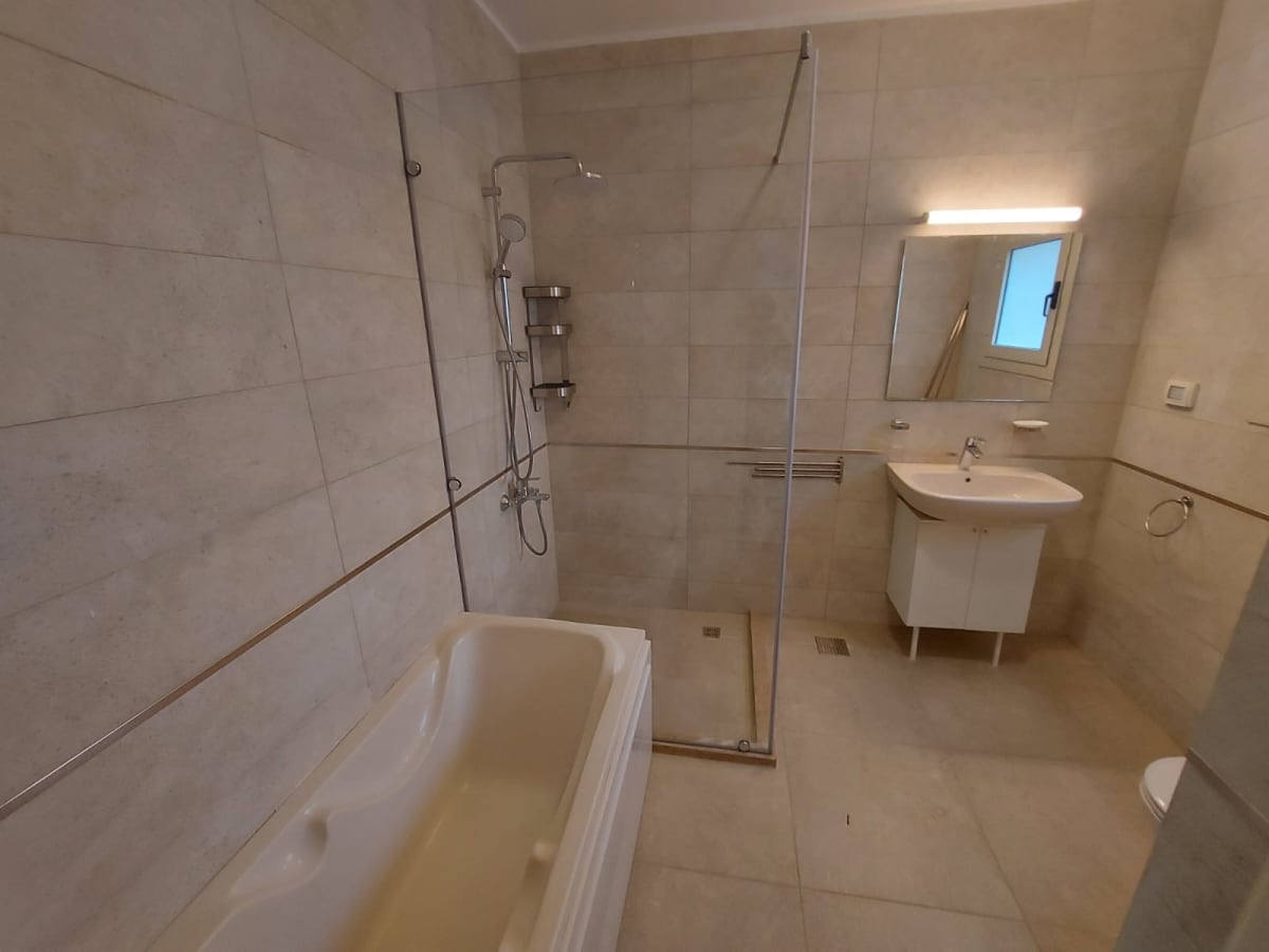Elegant Villa with Shared Pool Near CAC in Maadi