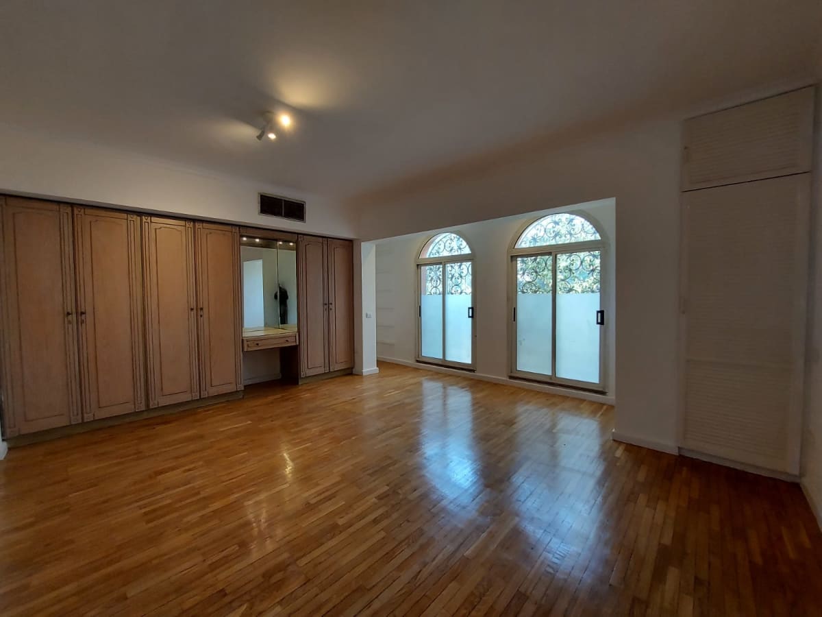 Elegant Villa with Shared Pool Near CAC in Maadi