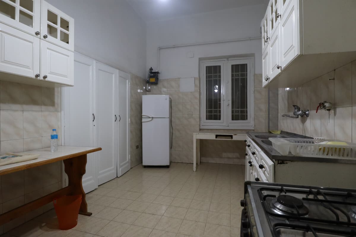 Comfortable Ground Floor Home In A Quiet Sarayat Location.