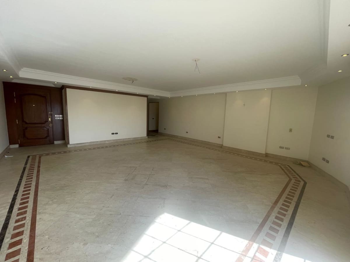 Sunlit 3BR Apartment with Balcony Views in New Maadi
