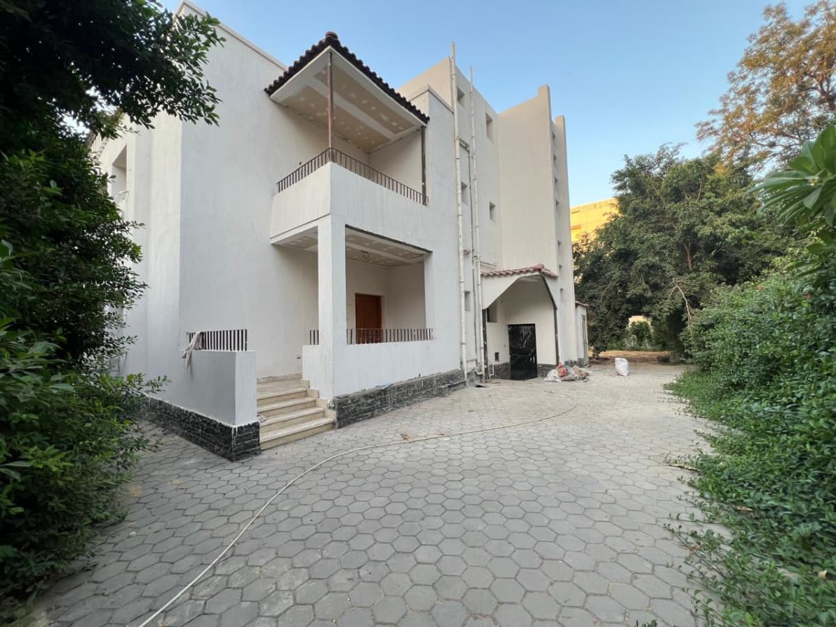 Administrative Villa For Rent | 850m² | Maadi Sarayat.