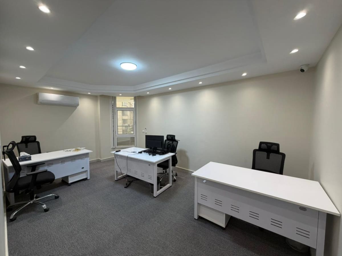 Modern Administrative Office | 430m² | For Rent in Zahraa El Maadi.
