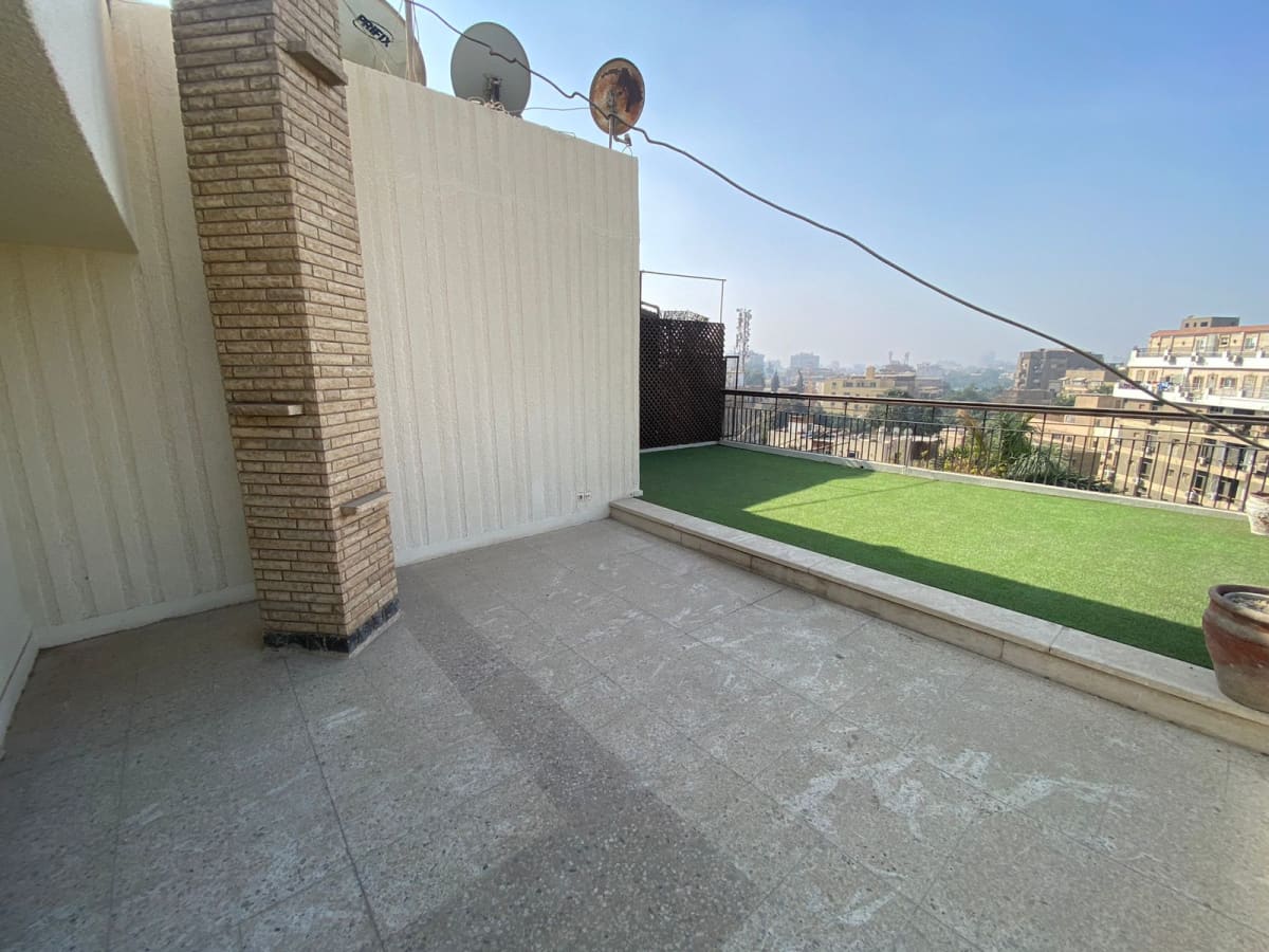 Bright Semi Furnished Penthouse For Rent In Degla El Maadi.