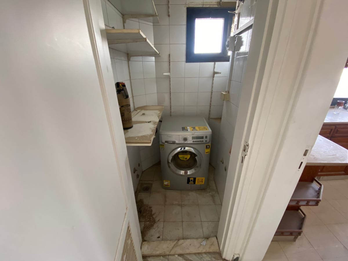 Bright Semi Furnished Penthouse For Rent In Degla El Maadi.