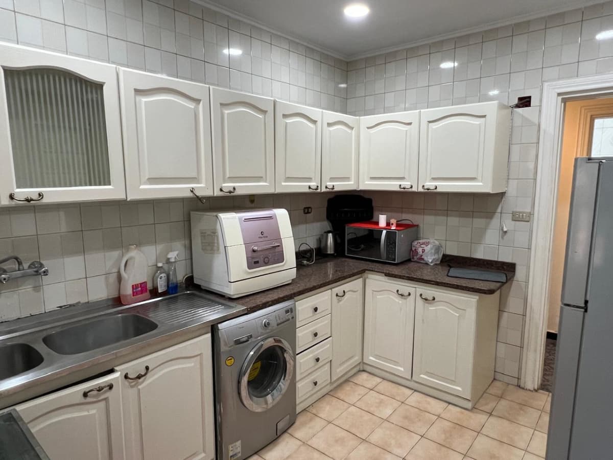 Furnished Unit In Maadi Sarayat|200m²| Bright Layout.