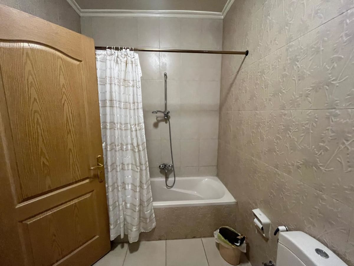 Apartment In Prime Location In Maadi Sarayat With Office Room
