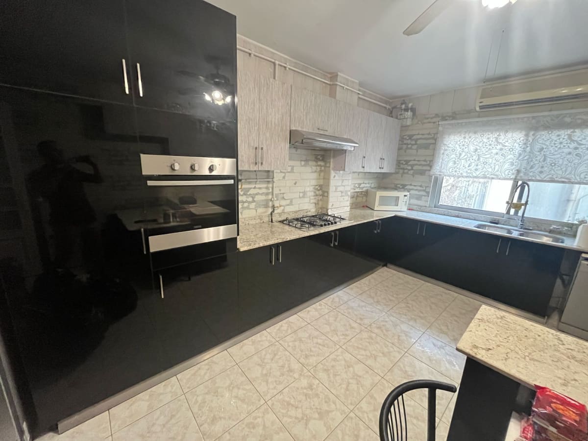 Bright & Spacious Penthouse in Prime Maadi Location
