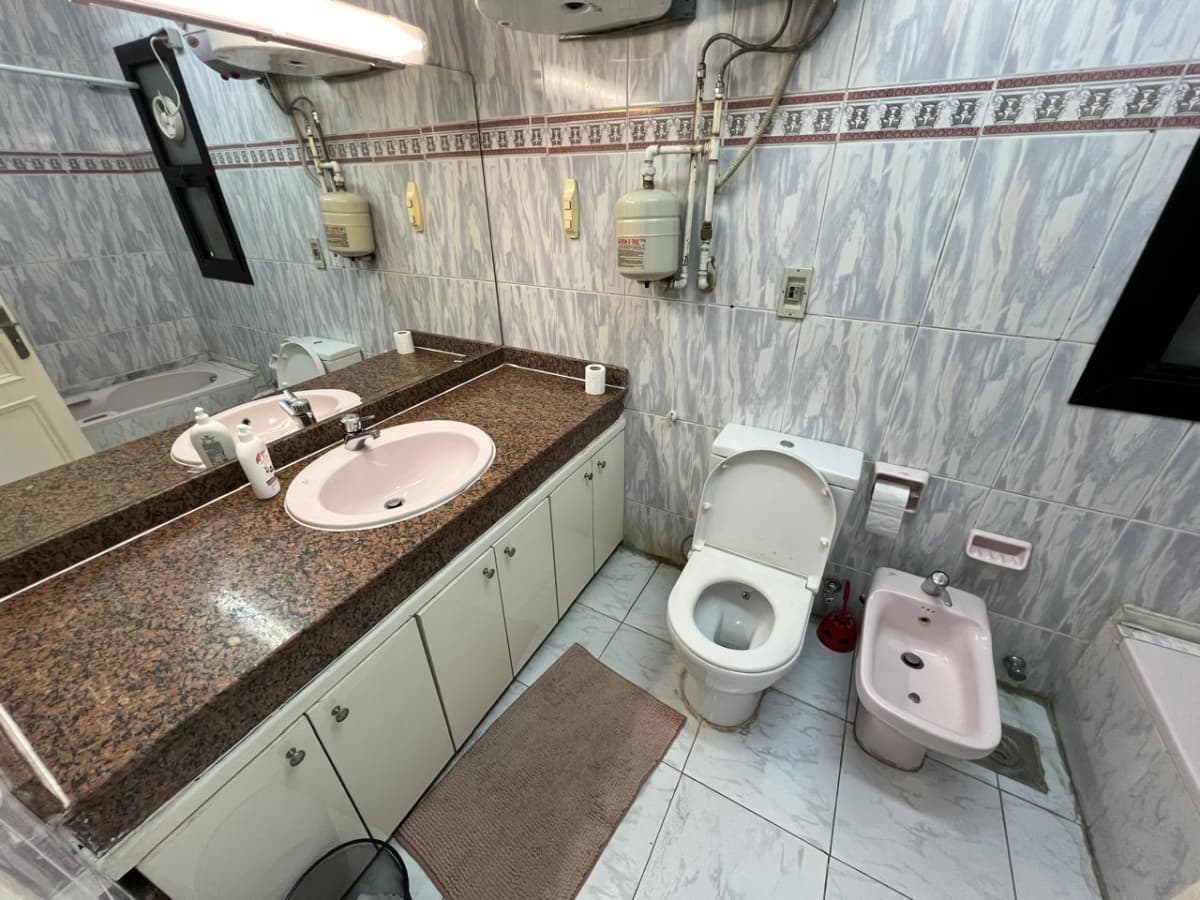 Administrative Ground Floor For Rent|354m² | Sarayat El Maadi. 