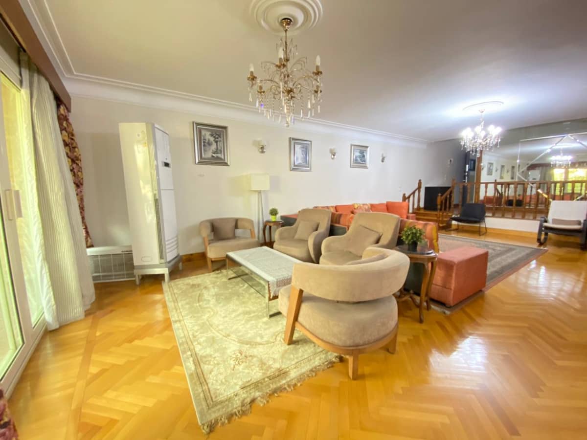 Sunny 3BR Apartment with Spacious Living Areas