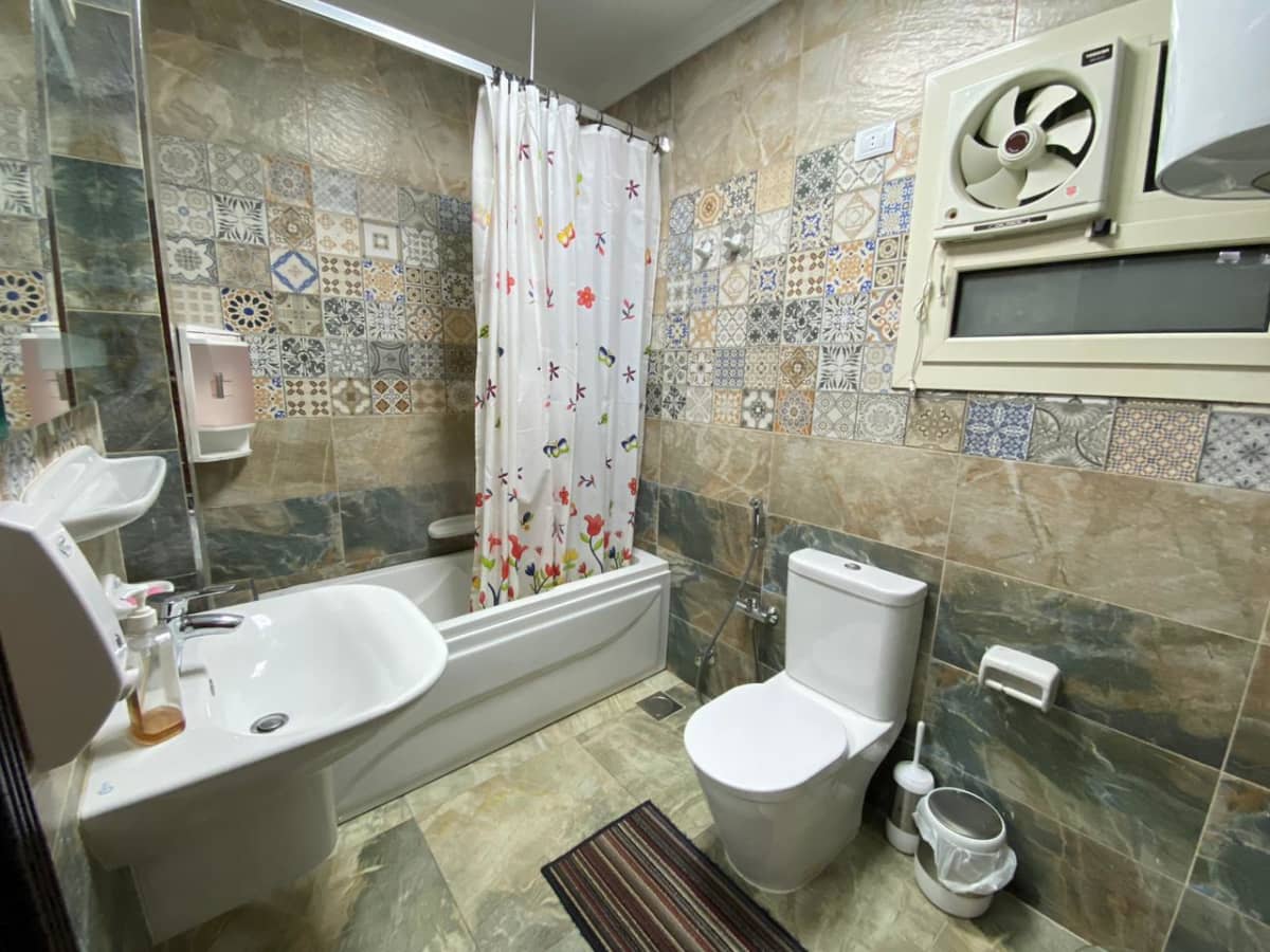 Sunny 3BR Apartment with Spacious Living Areas
