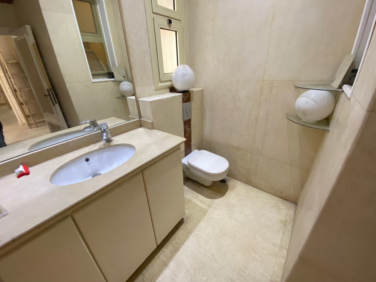 Spacious Ground Floor Apartment with 3BR and 220 sqm