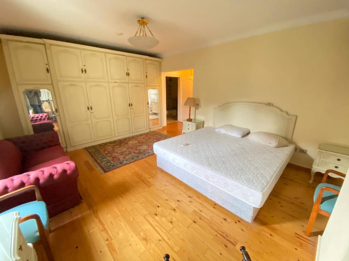Spacious 4BR Apartment with Private Balcony