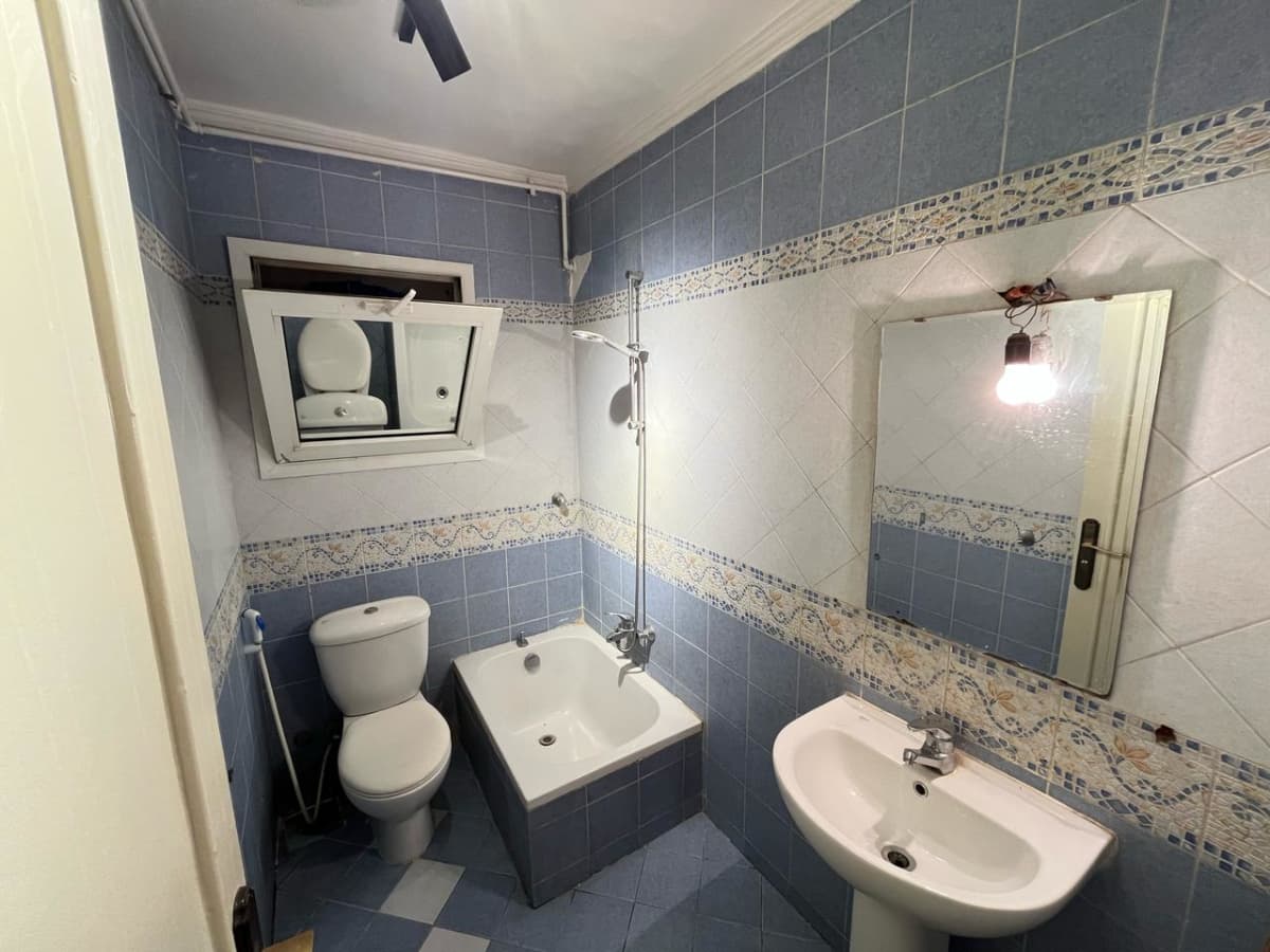 Sunny 3BR Apartment with Private Balcony