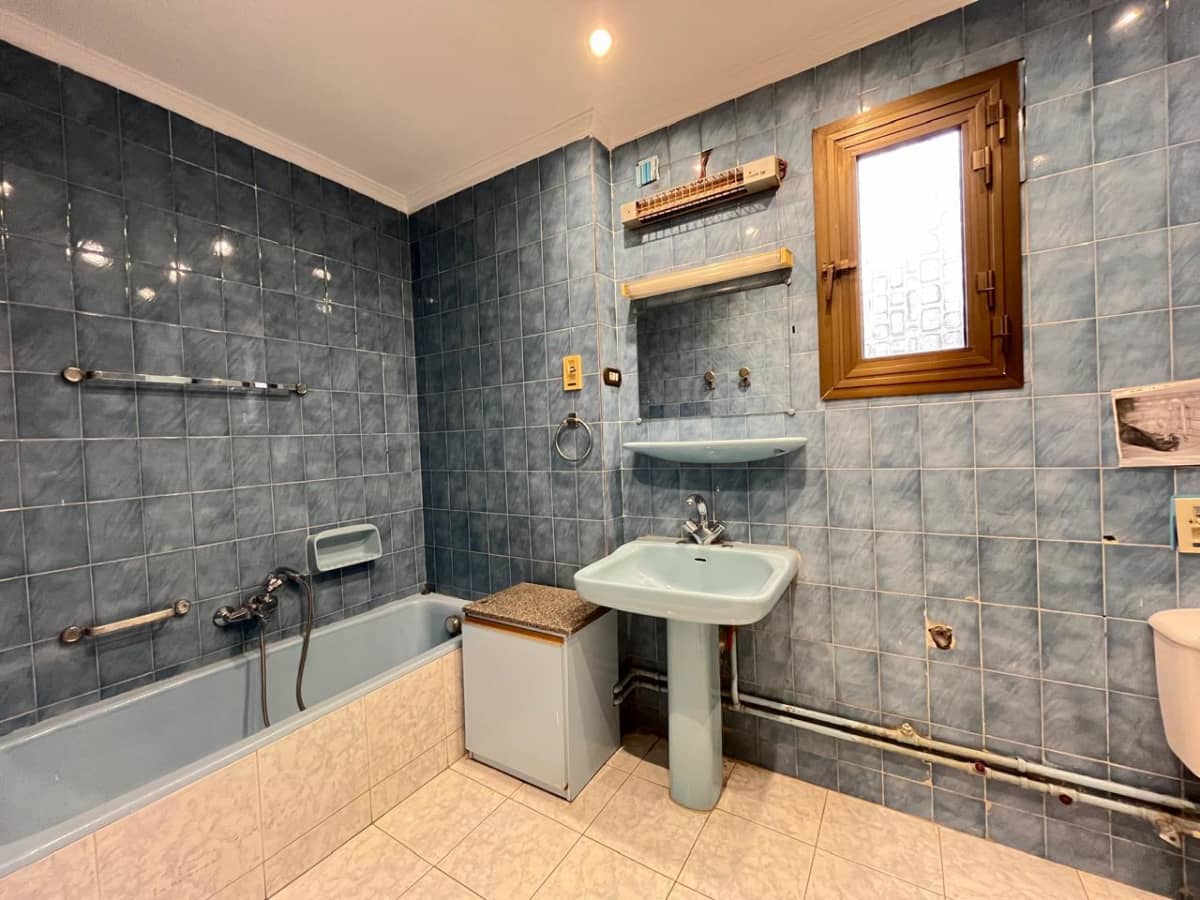 Semi-Furnished Penthouse with Spacious Private Terrace