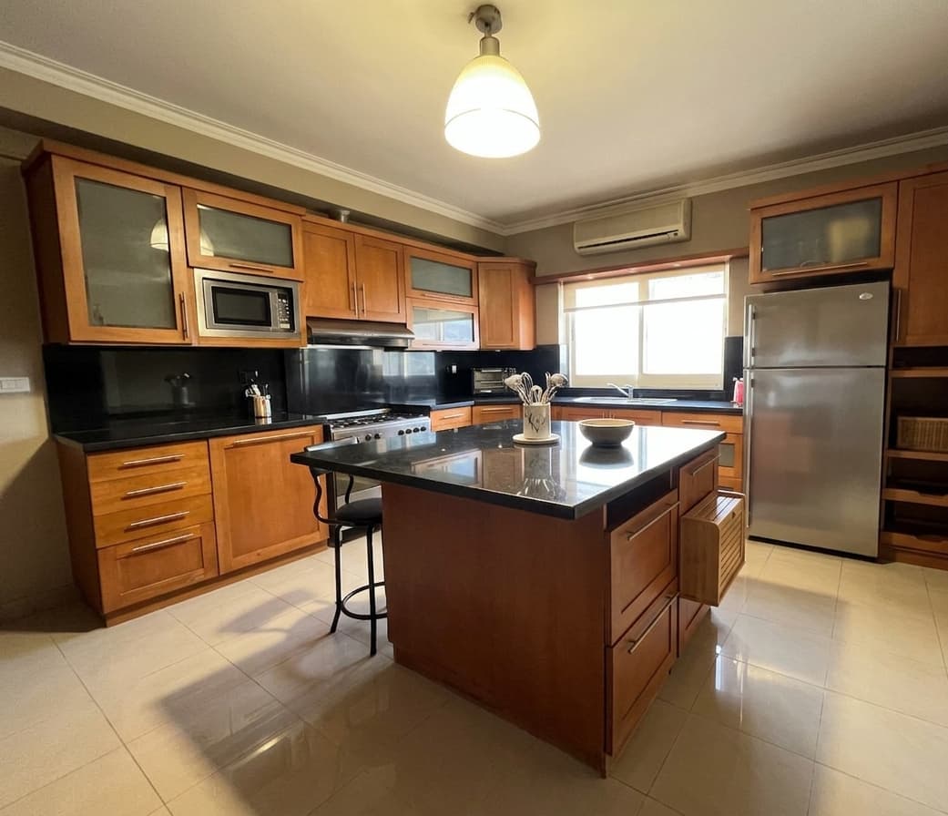 Sunny 3BR Apartment with Private Balcony