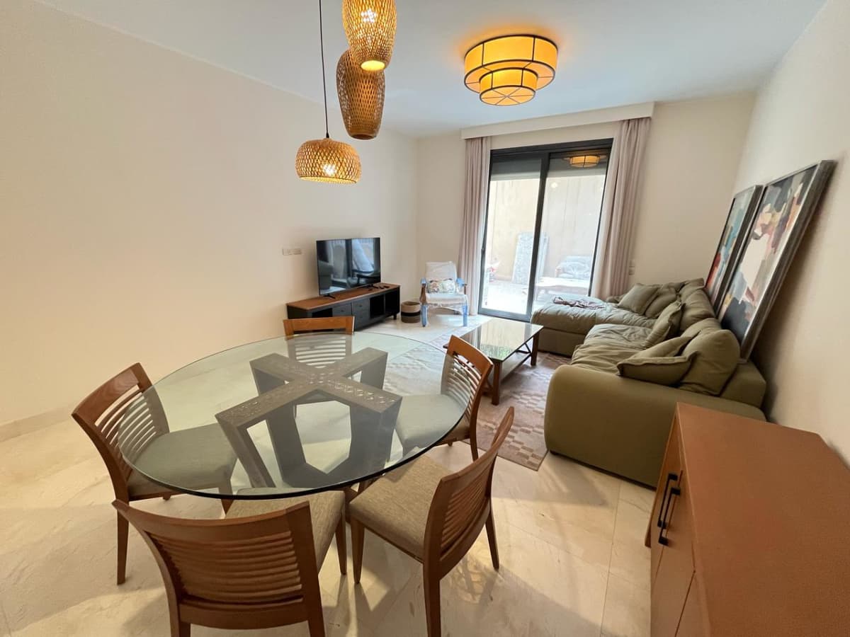 Spacious 180 sqm Ground Floor for Rent