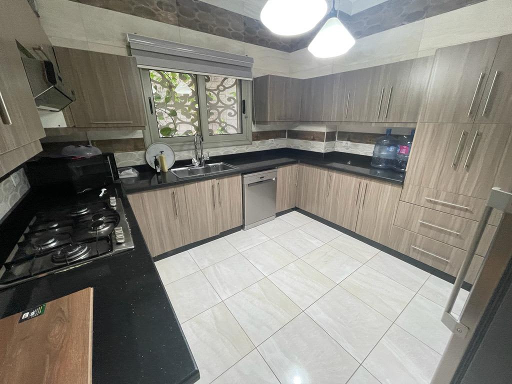 Sophisticated Pool-Access Apartment In Maadi Sarayat.