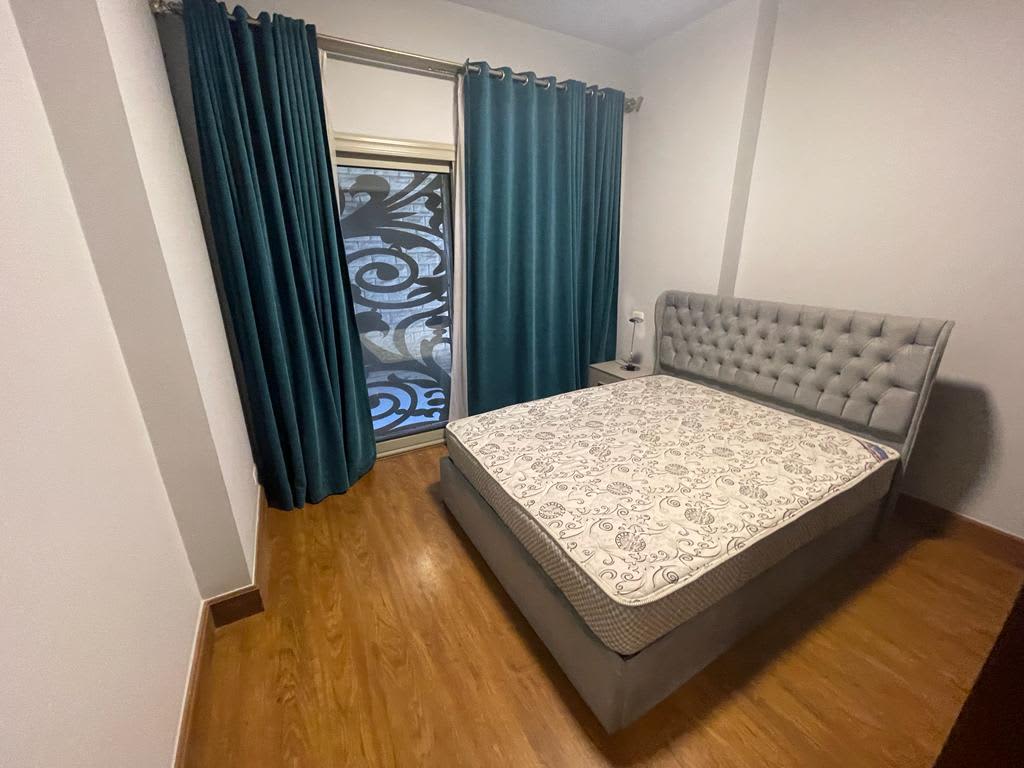 Sophisticated Pool-Access Apartment In Maadi Sarayat.