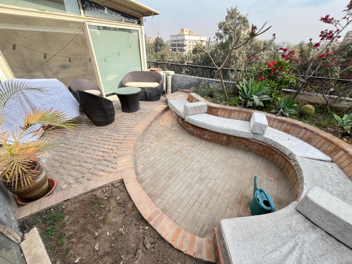 Modern 1-Bedroom Penthouse Studio With Shared Pool