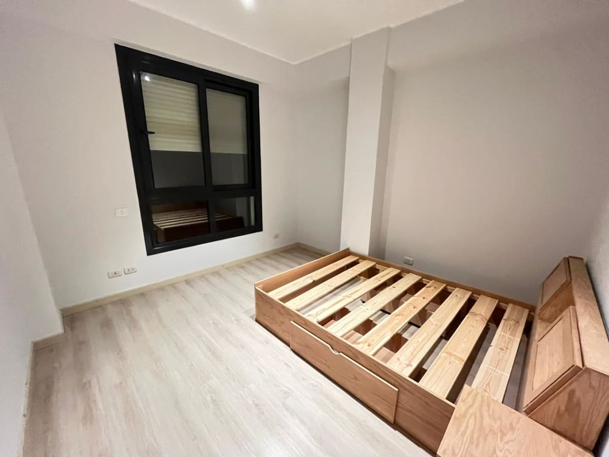 Modern 1BR Apartment with Open Living Space
