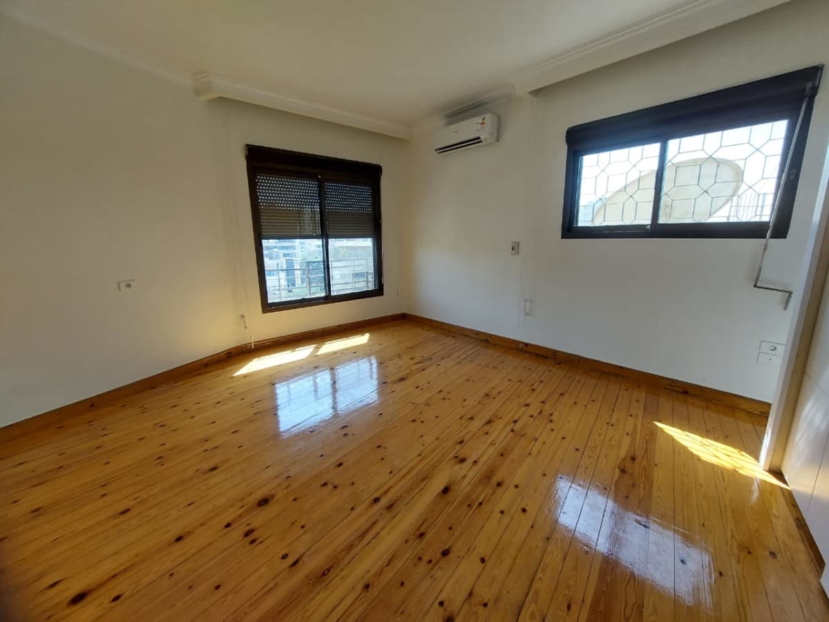 Stunning Penthouse With Expansive Terrace In Maadi Degla.
