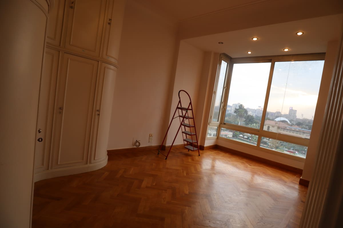 Stunning Penthouse With Expansive Terrace In Maadi Degla.