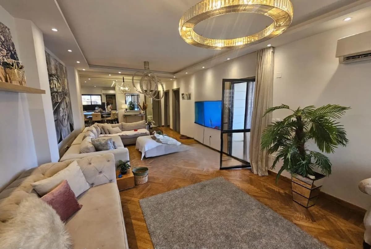 Bright Apartment with Green Views in Prime Maadi Location
