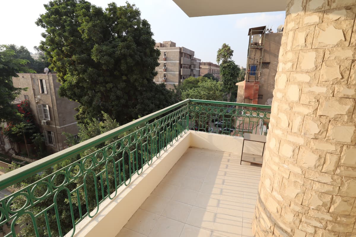 Furnished & Sunny Apartment In Maadi Sarayat