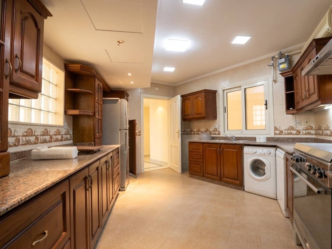 Bright and Spacious Apartment in Prime Maadi