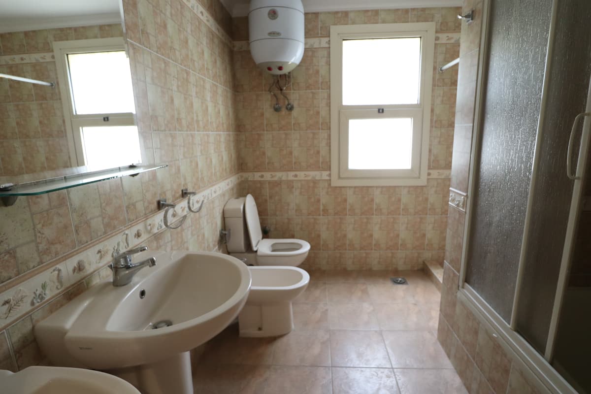 Bright and Spacious Apartment in Prime Maadi