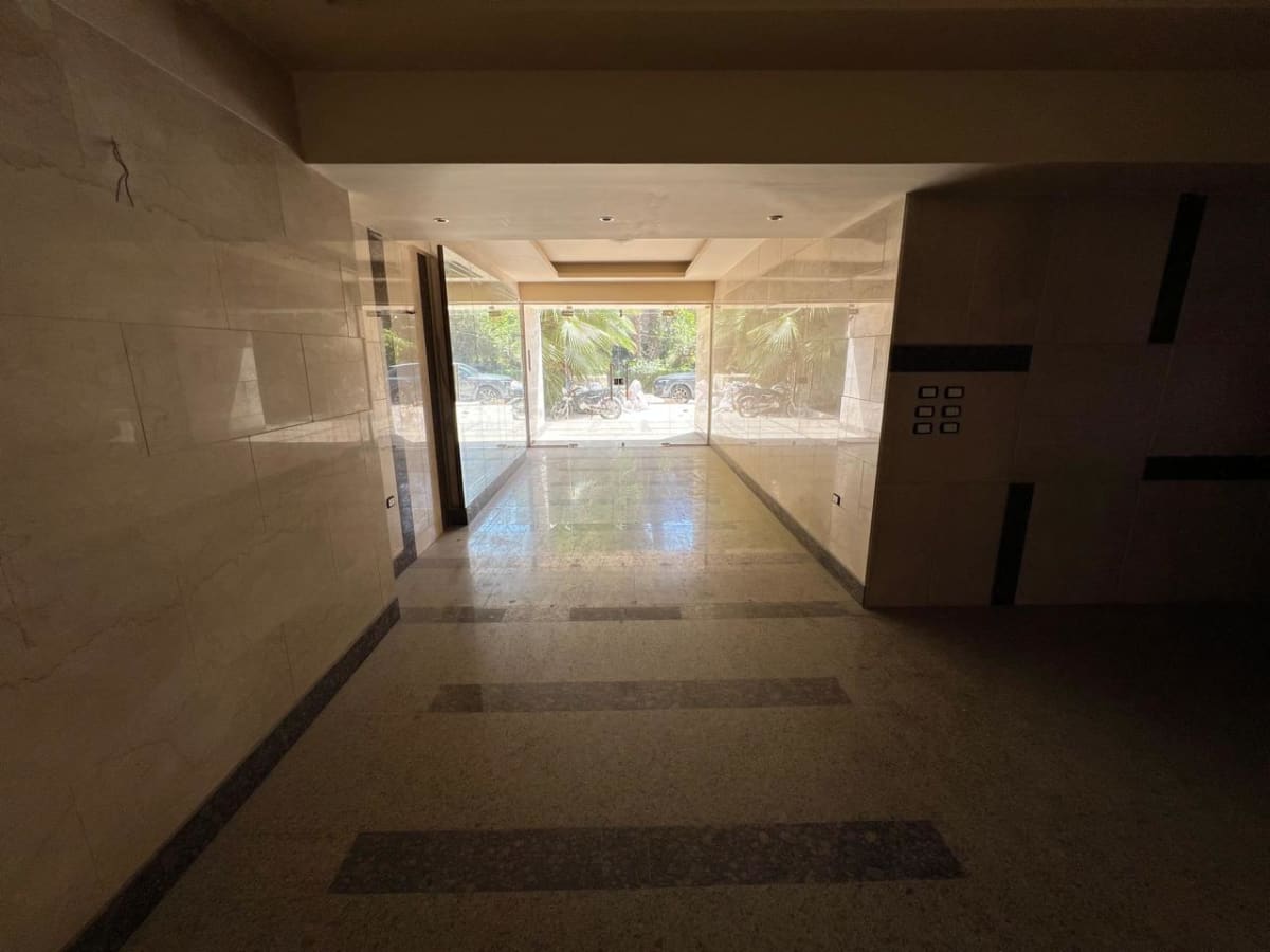 Administrative Building For Sale| 1500m²| Sarayat.