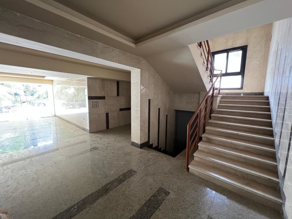 Administrative Building For Sale| 1500m²| Sarayat.