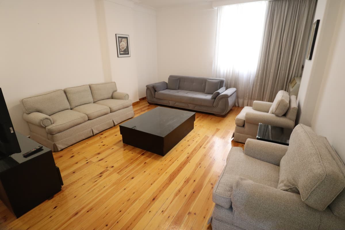Live in Luxury: Stunning Apartment In Maadi Sarayat.