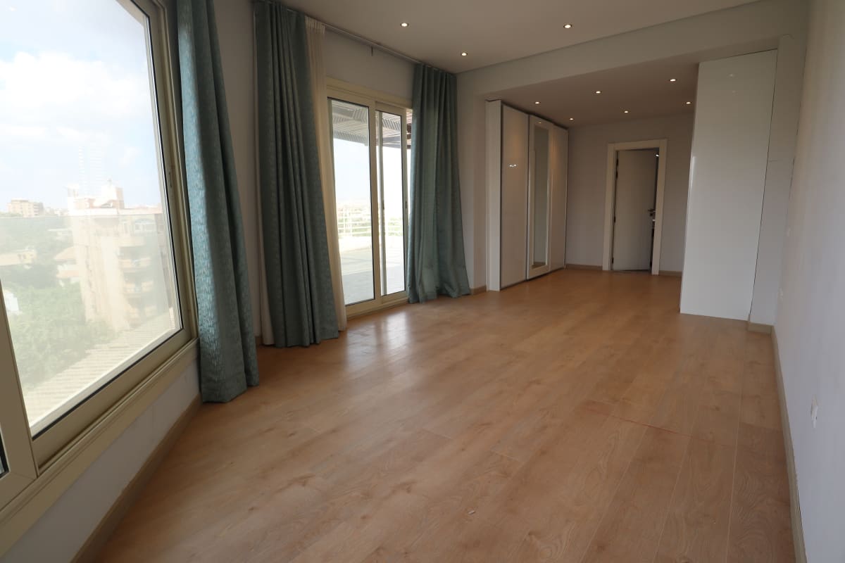 Unique Duplex Penthouse Offering Privacy And Comfort In Maadi Sarayat.