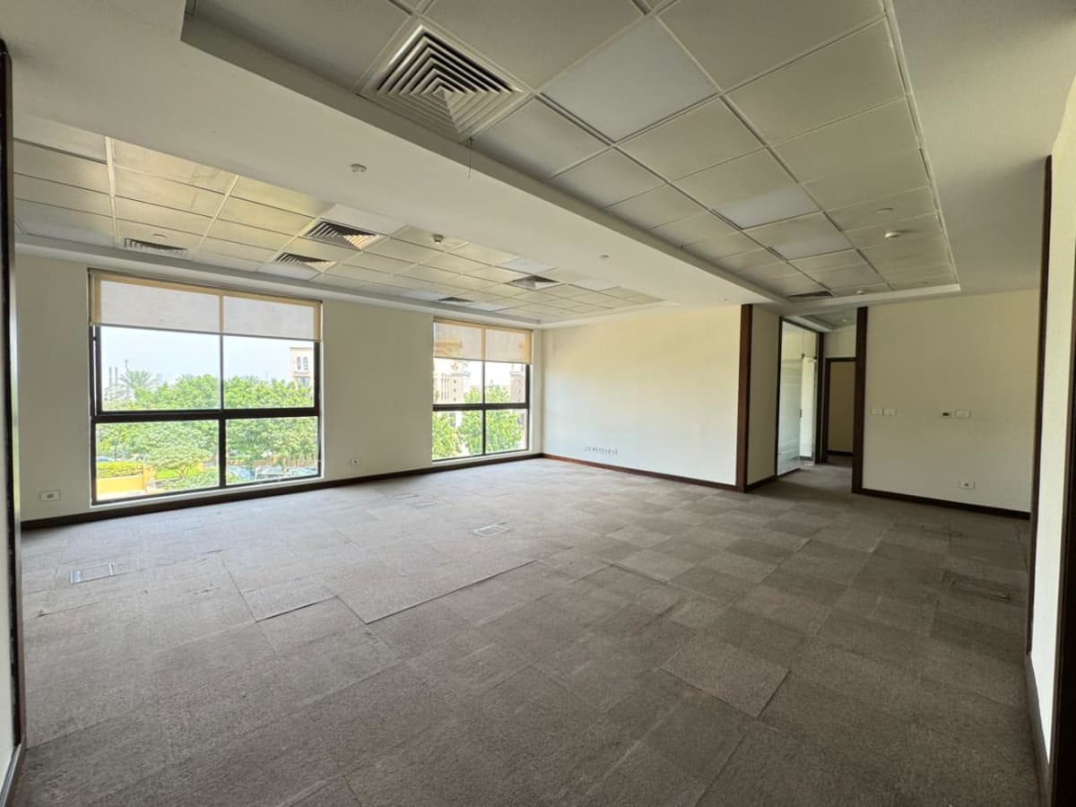 Administrative Office 1570sqm for Rent in Mivida Business park