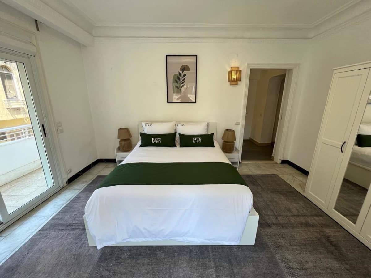 Charming Apartment In Prime Location In Zamale.
