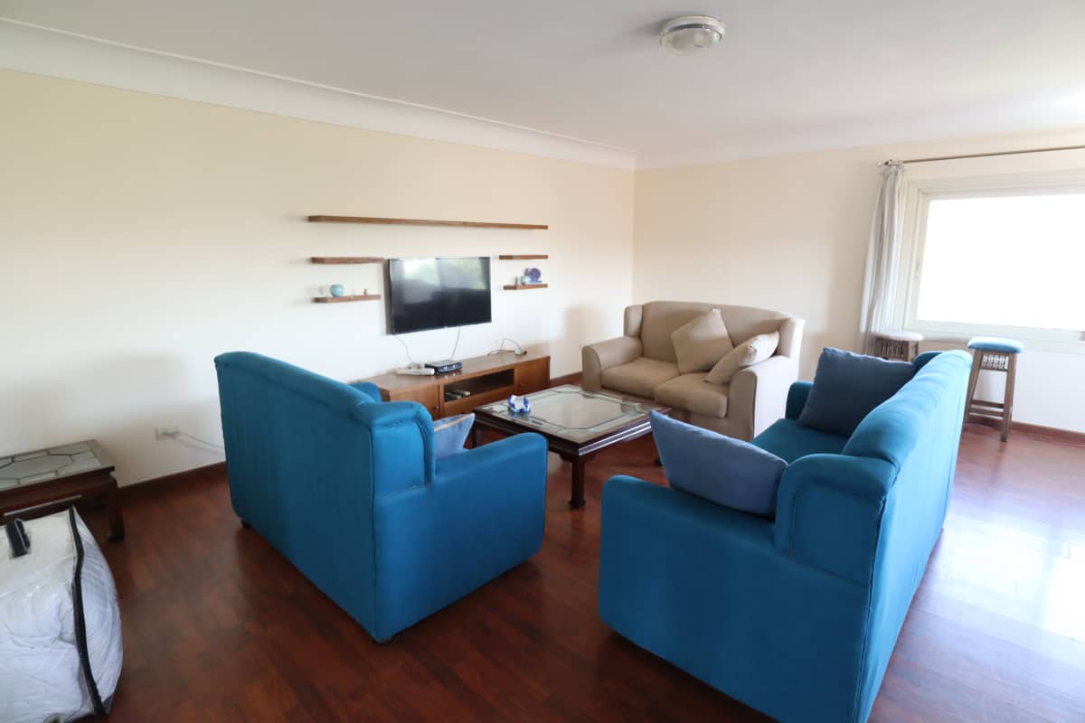 Stunning Duplex Penthouse With Large Terrace & City Views.