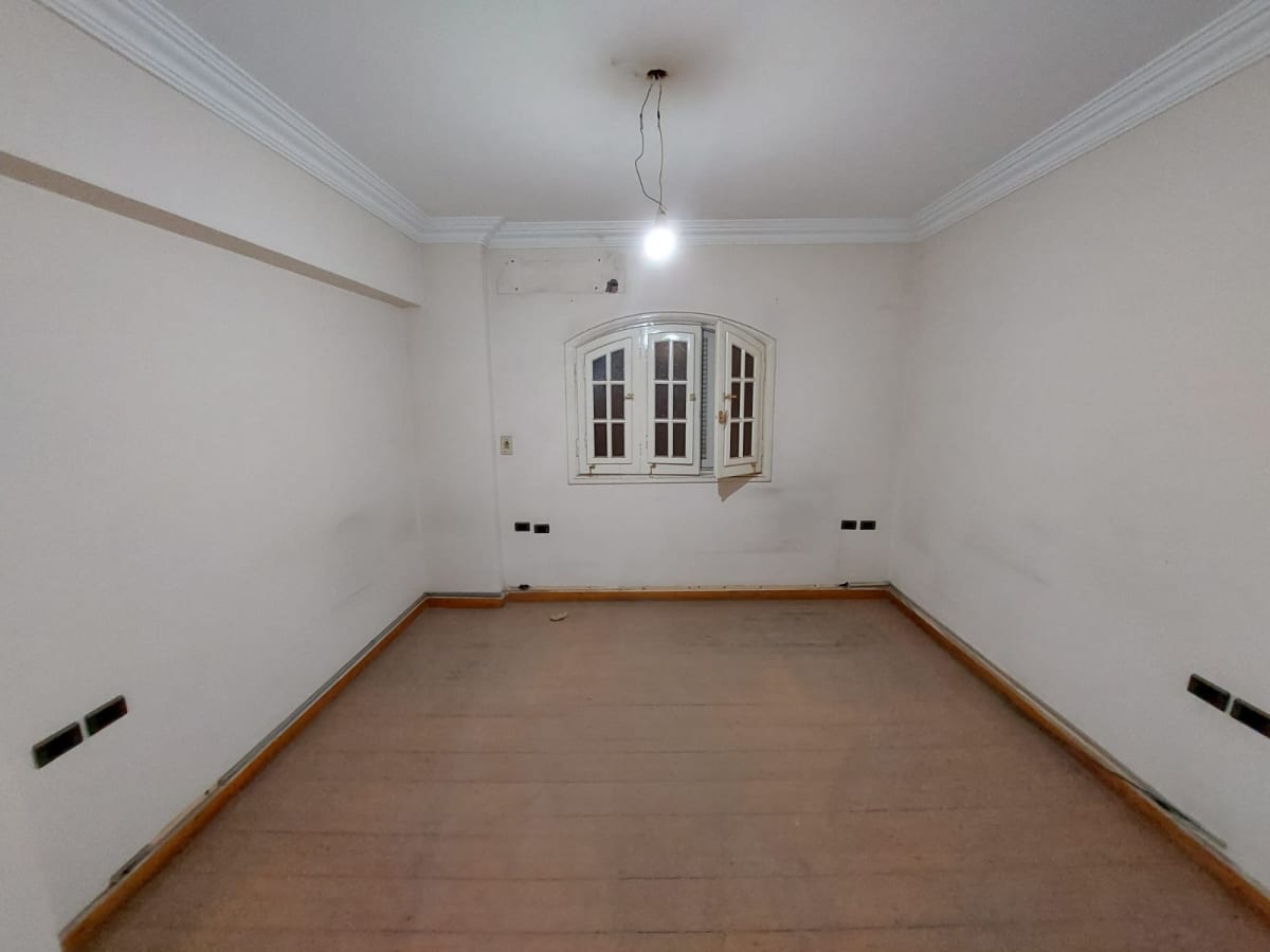 Administrative Office For Rent| 300m²| Sarayat.
