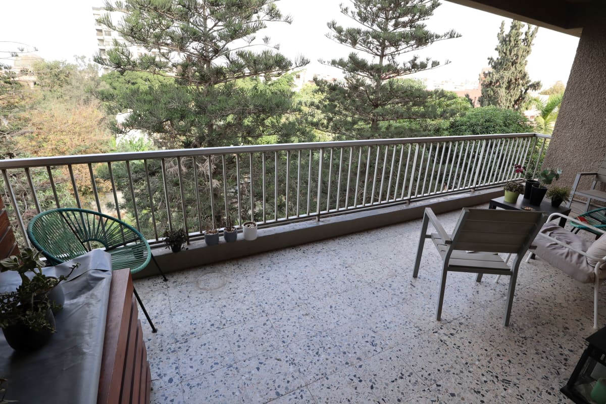 Cozy Family Apartment In The Heart Of Degla Maadi.