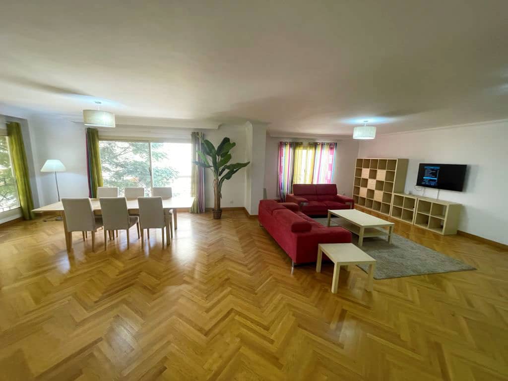 Beautifully Elegant Furnished Apartment In Maadi Sarayat.