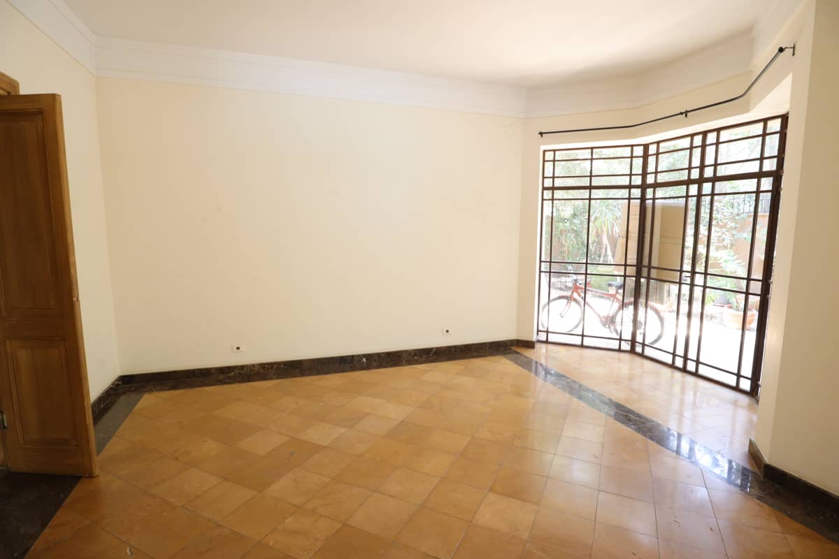 Luxurious Maadi Sarayat Villa Featuring A Private Swimming Pool For Rent.