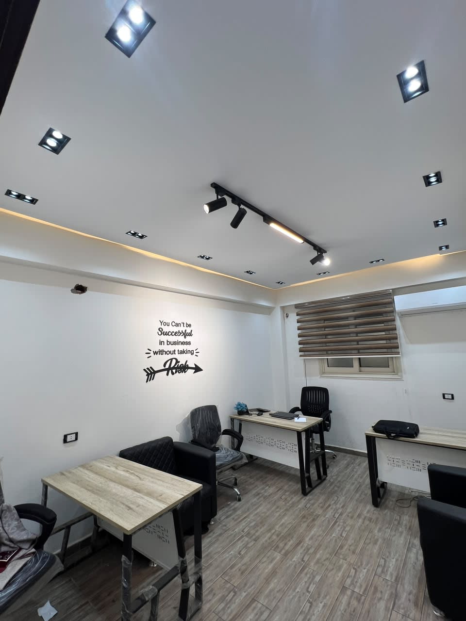 Administrative Office For Rent| 260m² | 90th South. 
