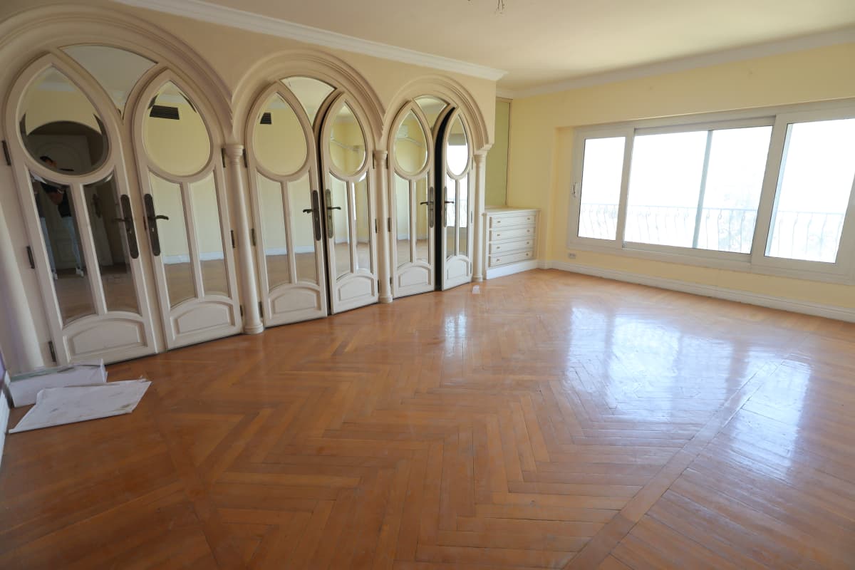 Stunning Duplex Penthouse In Prime Maadi Sarayat.