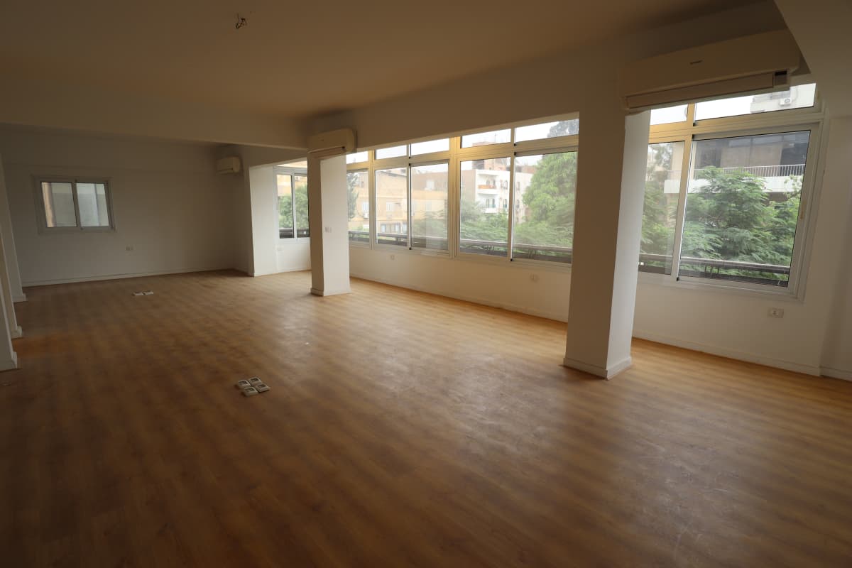Administrative Office For Rent | 220m² | Degla. 