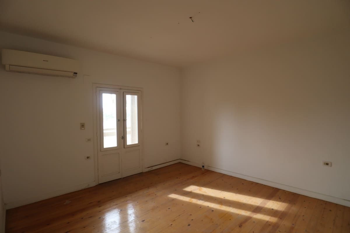 Administrative Office For Rent | 220m² | Degla. 