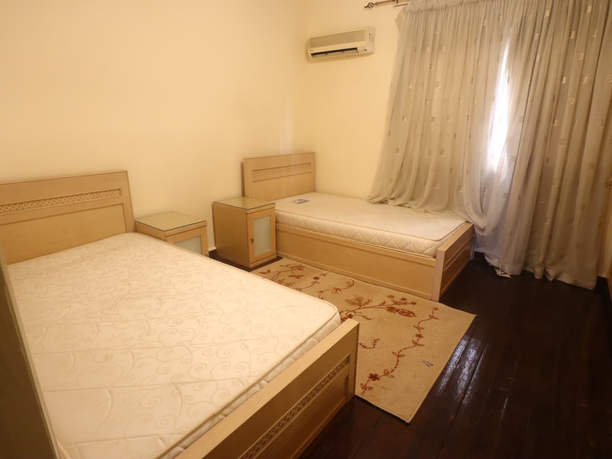 Sophisticated Living In A Furnished Degla Residence.