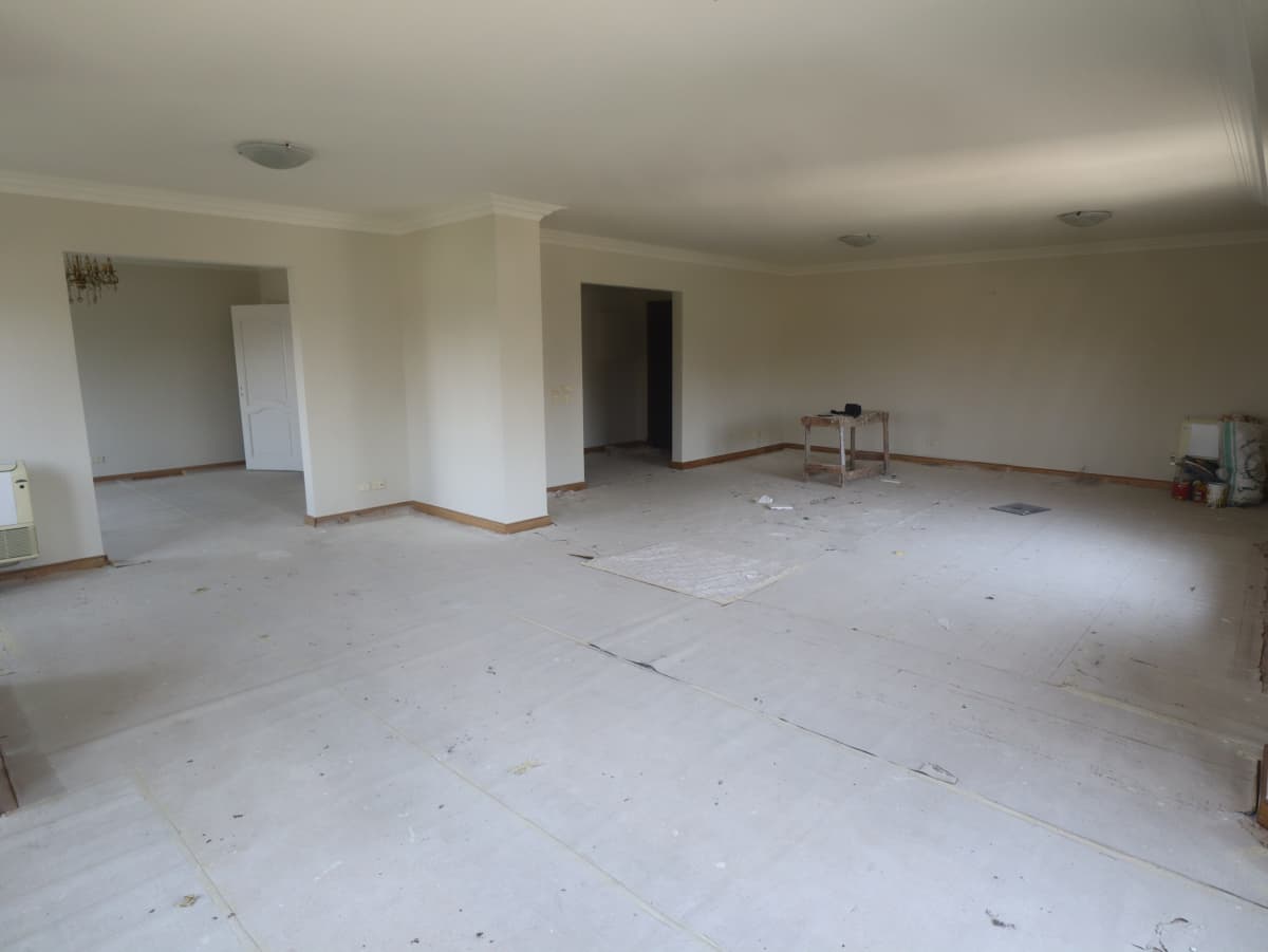 Unfurnished Apartment With Full AC In Maadi Sarayat