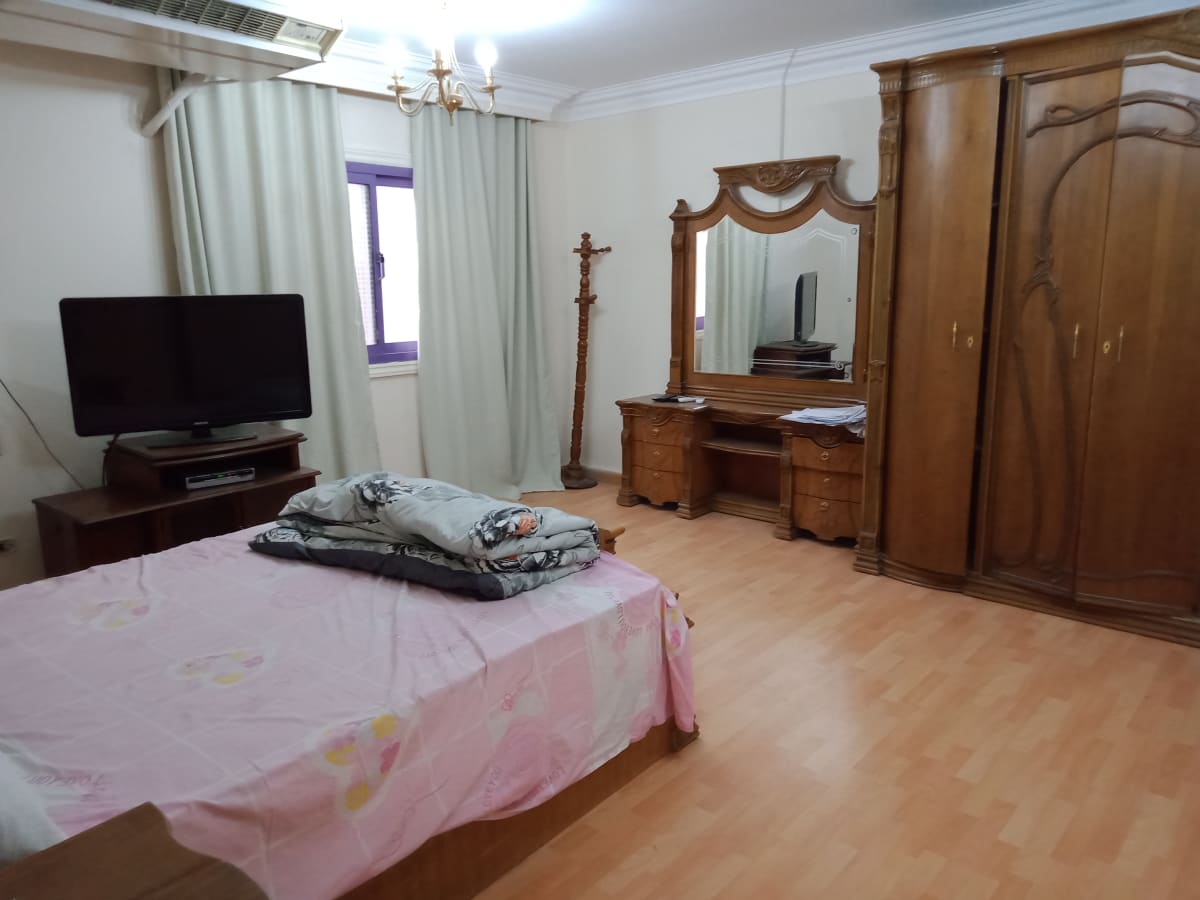 Feel At Home In This Charming Furnished Apartment In Maadi Sarayat.
