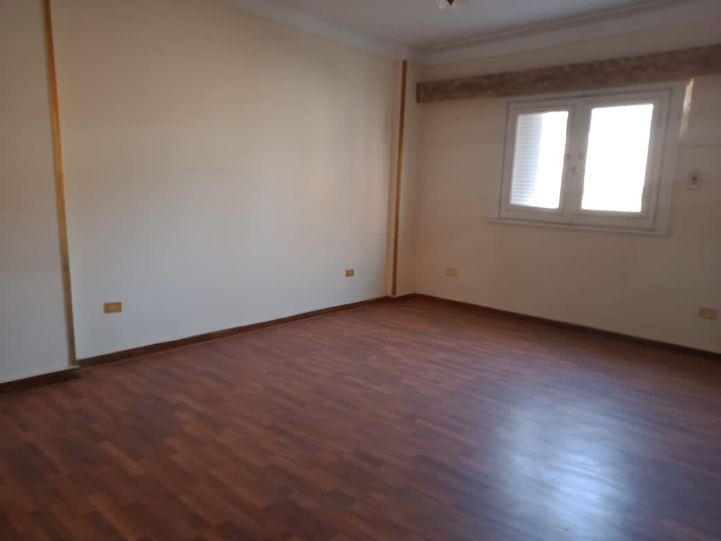 Spacious 250 sqm Apartment for Rent in Maadi